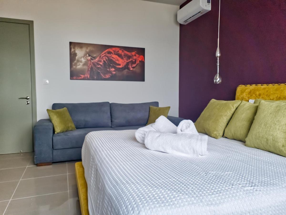 Epipleon Luxury Suites - 107 - Διαμέρισμα 85Τμ - Θέα Στη Θάλασσα نافبكْتوس المظهر الخارجي الصورة